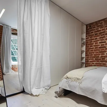 Aparthotel Old New - Szczepanska 3*